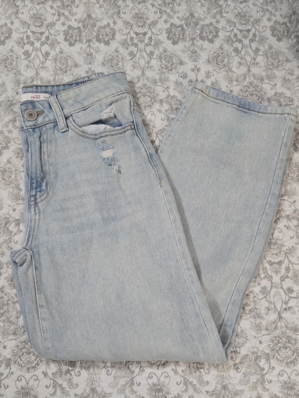 SO Light Wash Straight-Leg Jeans